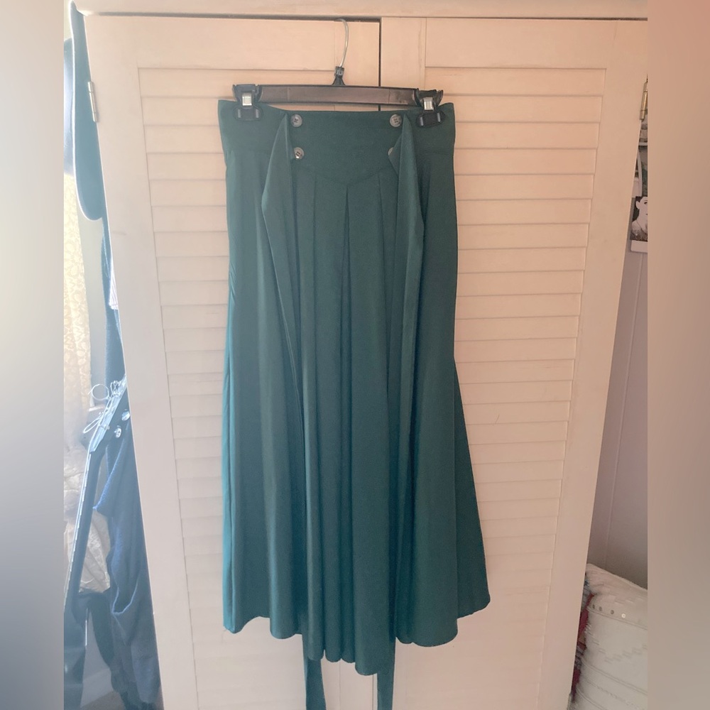 Shein green maxi skirt, size small.